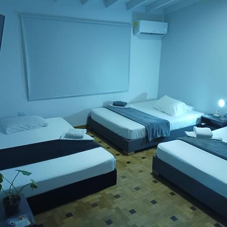 Hotel La Carpita Medellin Bagian luar foto