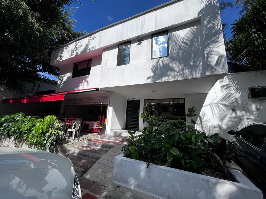 Hotel La Carpita Medellin Bagian luar foto
