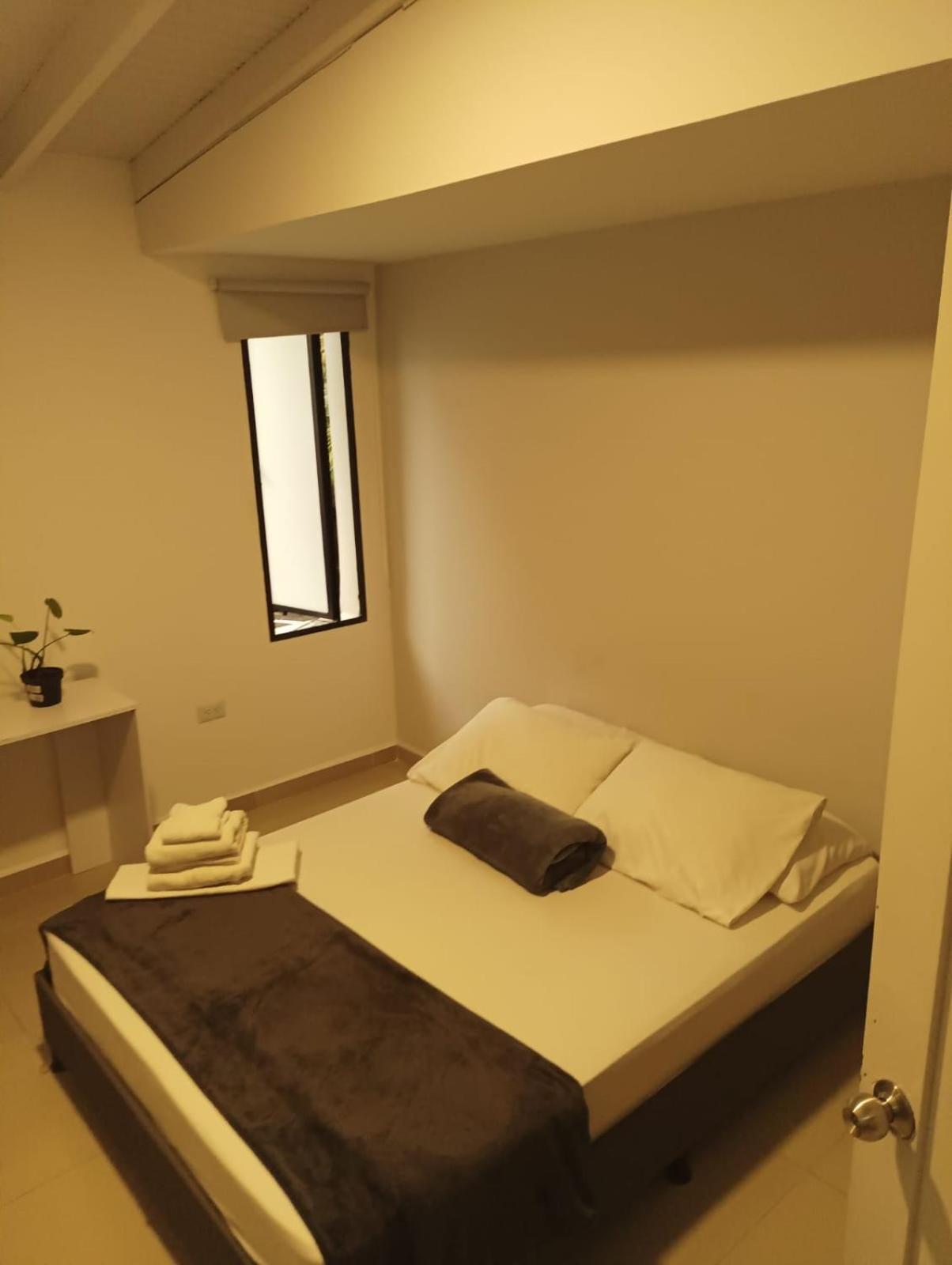 Hotel La Carpita Medellin Bagian luar foto